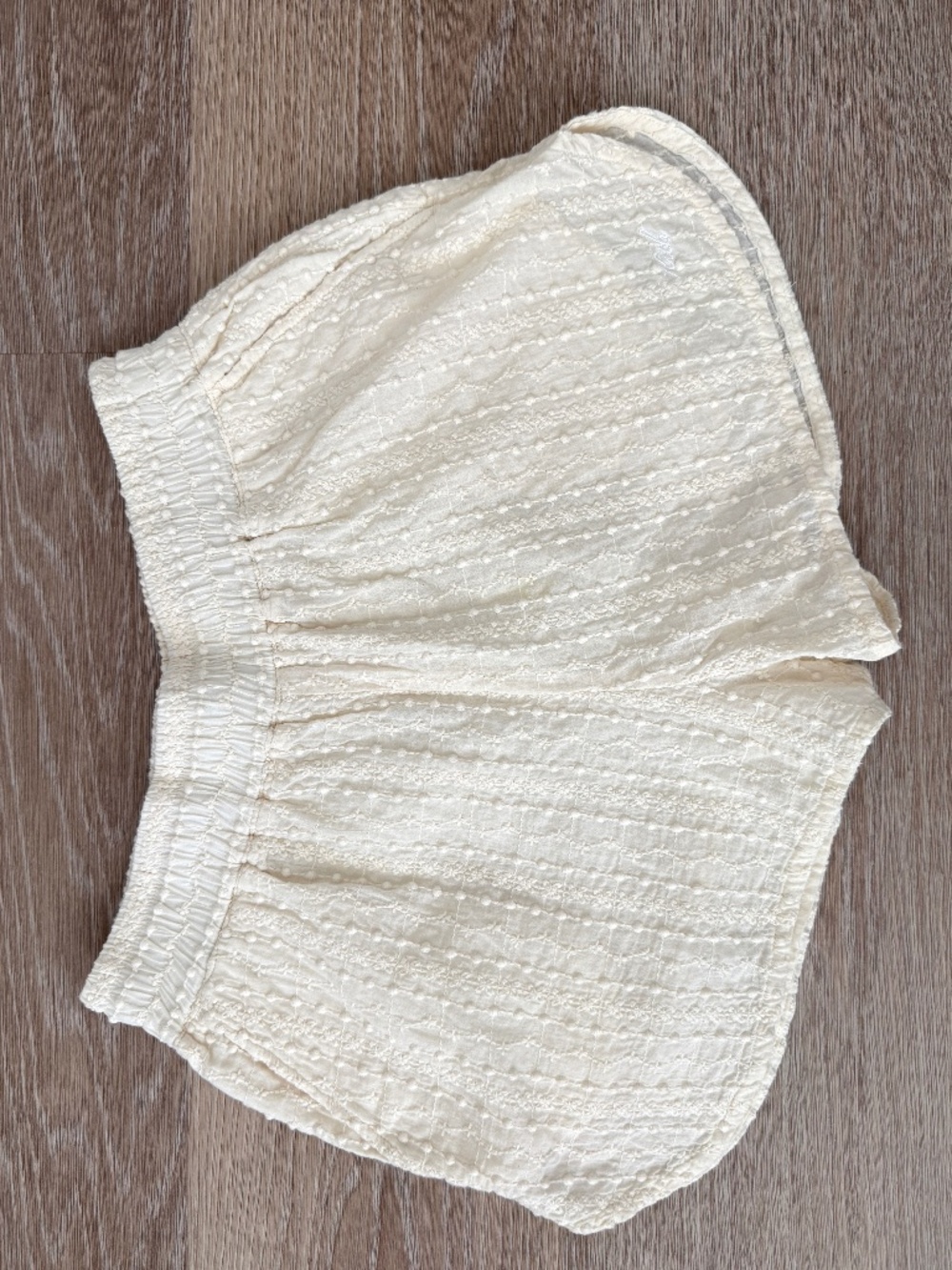 NEW KITH Women Textured Clip Dot Embroidered Shorts - Small